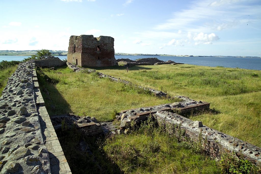 Kalø Slotsruin i Mols Bjerge